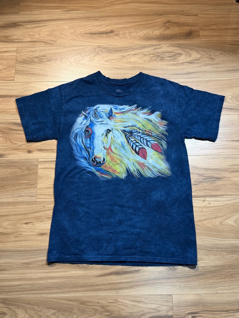 The mountain Graphic Tee